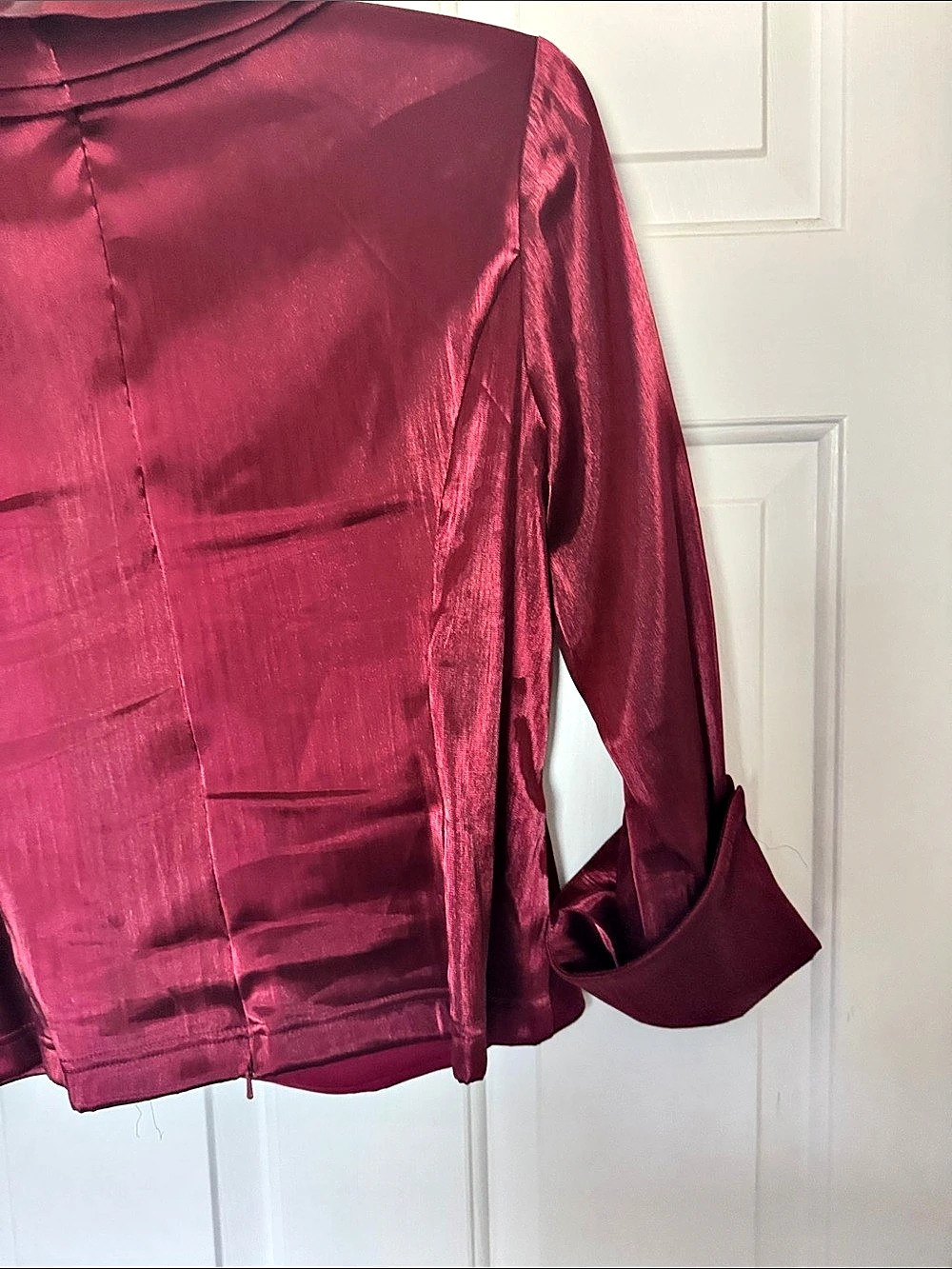 Cachet Satin-Look Wrap Blouse in Burgundy Size 14 Like New - Picture 6 of 9